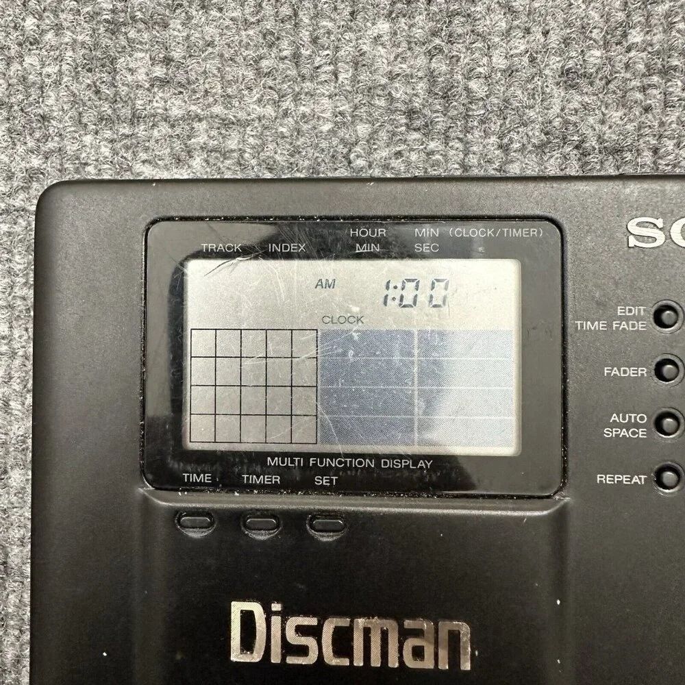 Sony D-350 Vintage Discman Portable CD Player with Rechargeable Battery WORKS